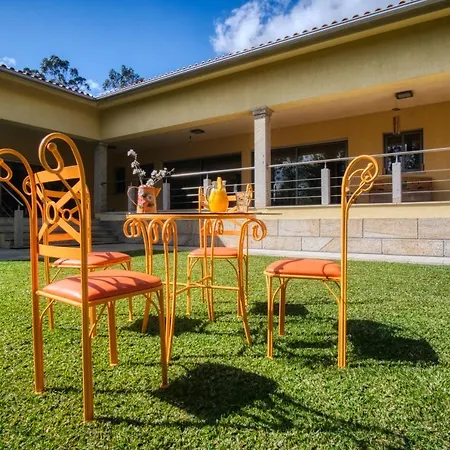 Casa Dos Carvalhos Guest house *