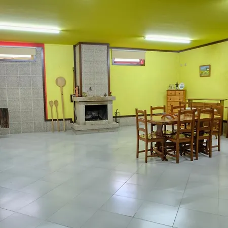 Pensjonat Casa Dos Carvalhos Ponte da Barca